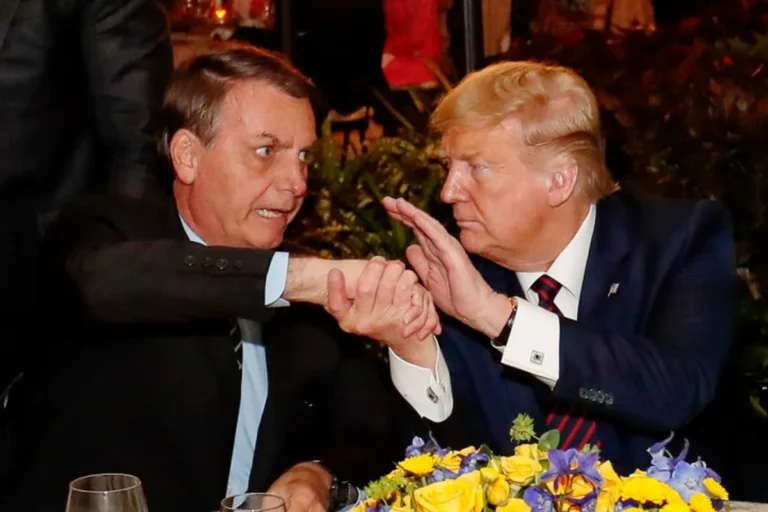 Trump defende Bolsonaro e critica Justiça brasileira