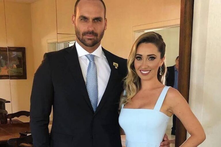 Eduardo Bolsonaro diz que Alexandre de Moraes bloqueou as contas bancárias de sua esposa