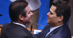 Hugo Motta e Davi Alcolumbre: 'Os candidatos à presidência da Câmara e do Senado, na vida real do Brasil, não eram Winston Churchill e Ruy Barbosa