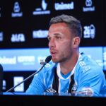 “É o lugar que eu queria estar”, diz Arthur em seu retorno ao Grêmio