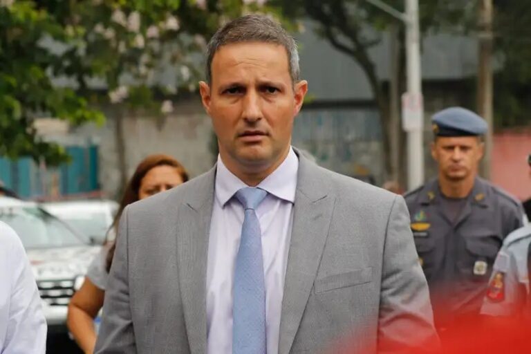 Governo de SP avança sobre fraudes do PCC com combustíveis