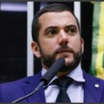 Deputado coleta assinaturas para CPMI
