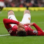 Convocado por Ancelotti sai de campo com dores e pode ser cortado