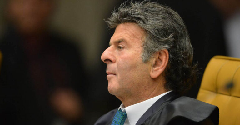 Luiz Fux fala em cerceamento de defesa dos réus do ‘golpe’