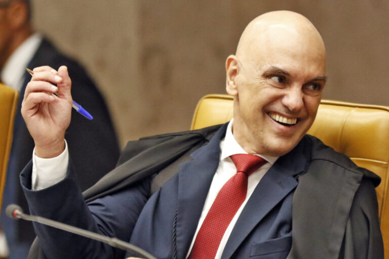 Alexandre de Moraes nega ser vítima e juiz do suposto golpe