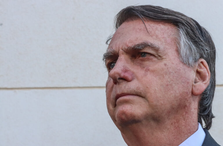 Deputados da oposição criticam condenação de Bolsonaro
