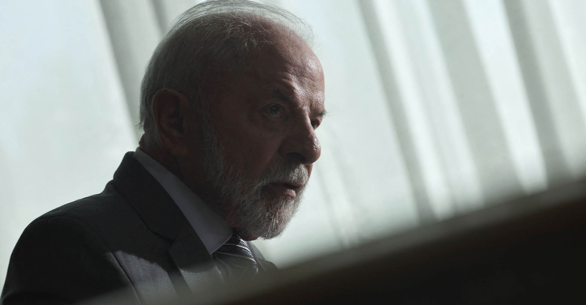 O presidente do Brasil, Luiz Inácio Lula da Silva, durante entrevista à Reuters no Palácio da Alvorada, em Brasília, Brasil, 6 de agosto de 2025