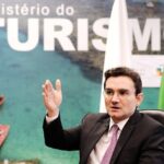 União dá adeus ao governo Lula e exige exoneração de ministro