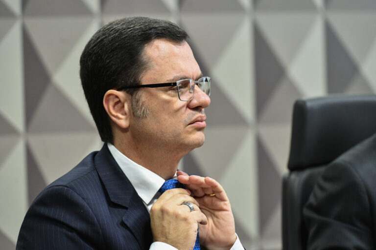 Anderson Torres pede uso de slides em sustentação oral