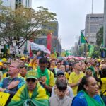 Povo toma as ruas e avisa: o medo acabou