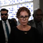 Carla Zambelli vai receber a visita de parlamentares da oposição