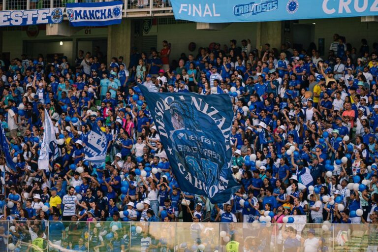 Brasileirão: torcida do Cruzeiro quebra recorde histórico em final