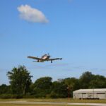 Avião cai em montanhas nos EUA, mata menina e fere 3 da mesma família