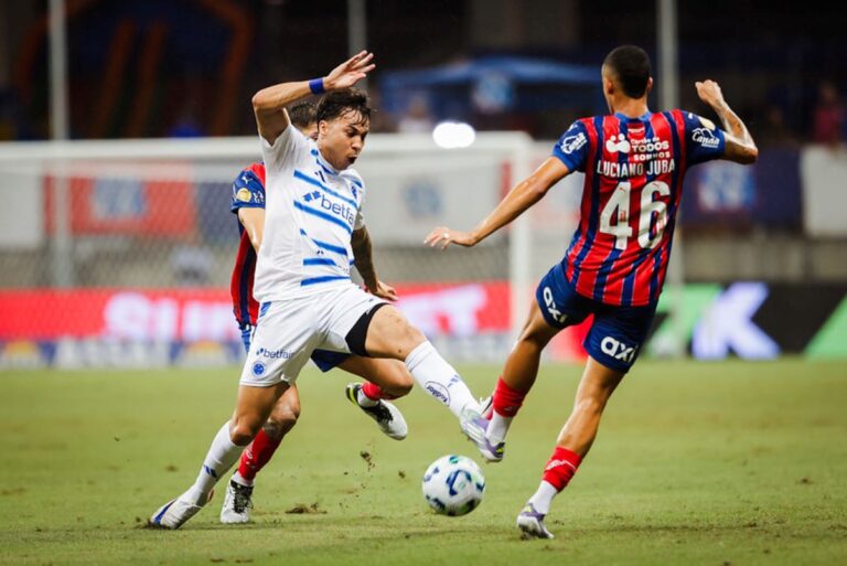 Brasileirão: Cruzeiro vence Bahia de virada e volta à vice-liderança