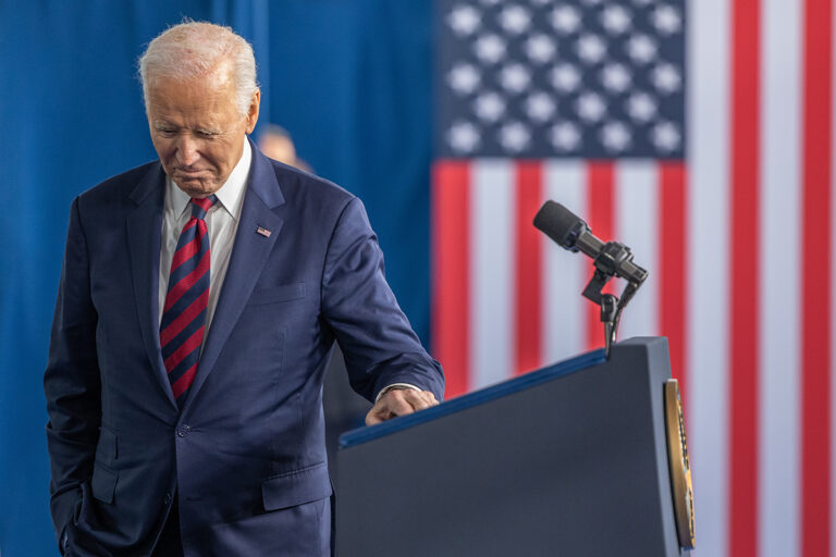 Joe Biden passa por cirurgia para combater câncer de pele