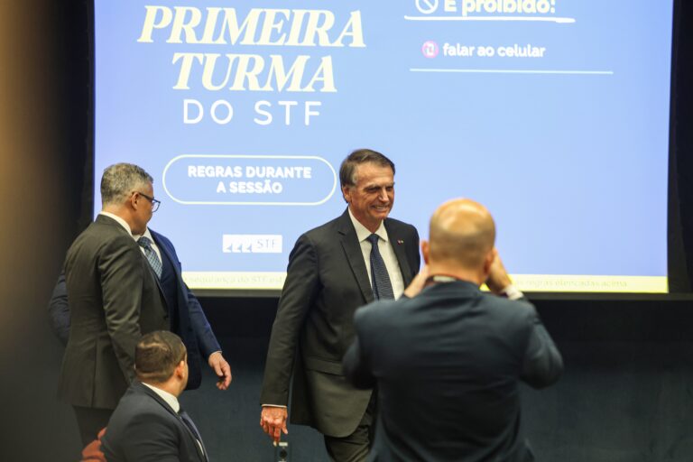 Pressão por anistia ampla a Bolsonaro ganha força no Congresso