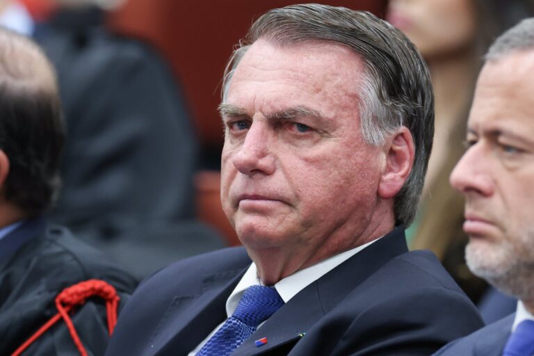 Bolsonaro não vai comparecer ao 2º dia do julgamento no STF