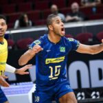 Brasil vence Tchéquia e vai às oitavas do Mundial de Vôlei Masculino