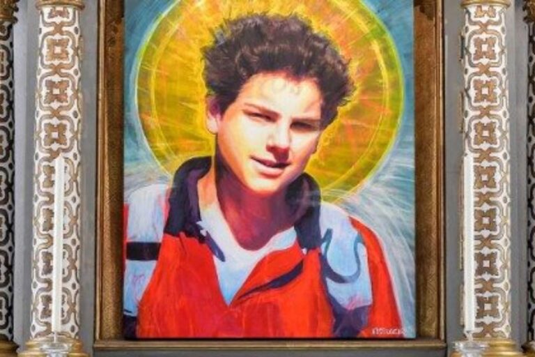 “Santidade universal”: antes de canonização, Vaticano enaltece Acutis