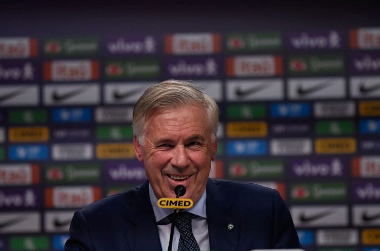Carlo Ancelotti estreia no Maracanã à frente da Seleção contra o Chile