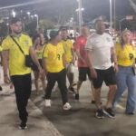 Vídeo: torcedores chegam empolgados para jogão entre Brasil x Chile