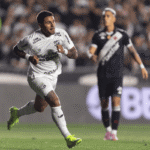 Vasco completa 6 jogos sem vencer como mandante no Brasileirão. Veja