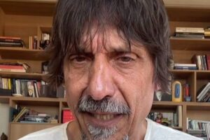 O jornalista e escritor Eduardo Bueno, conhecido como Peninha