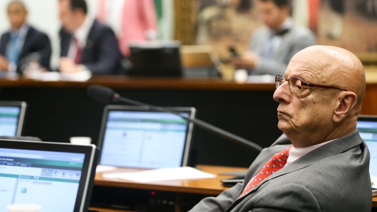 ‘Faltou com a verdade novamente’