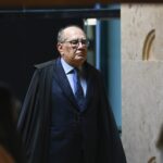 Gilmar Mendes vai ao julgamento de Bolsonaro