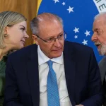 Empresa envolvida no caso PCC fez voos para Gleisi e Alckmin