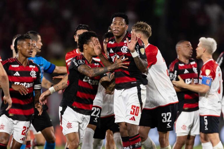 Conmebol justifica anulação da suspensão de Gonzalo Plata. Veja nota