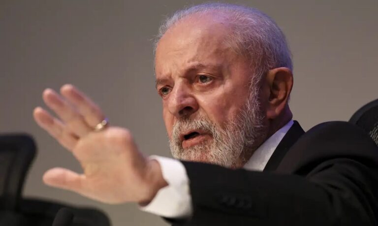 Governo Lula esconde pesquisas encomendadas pelo Planalto
