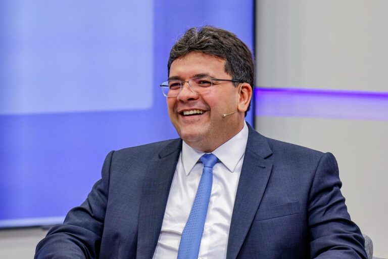 MPF abre inquérito para investigar contratos do governo