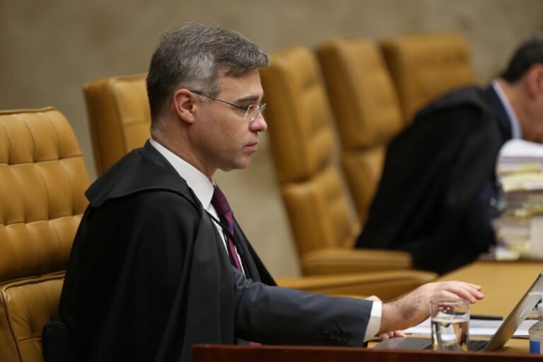 Mendonça vota para manter prisão do Careca do INSS