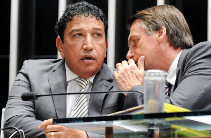 Senador quer ‘Dia da Vergonha’ no dia do julgamento de Bolsonaro