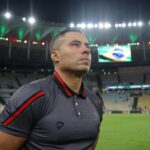 Vitória encaminha a contratação do técnico Jair Ventura
