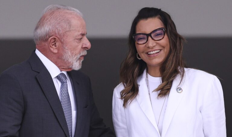 Lula diz que vai levar Janja quando ‘for conversar com Trump’