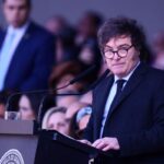 Javier Milei veta lei de financiamento a universidades argentinas