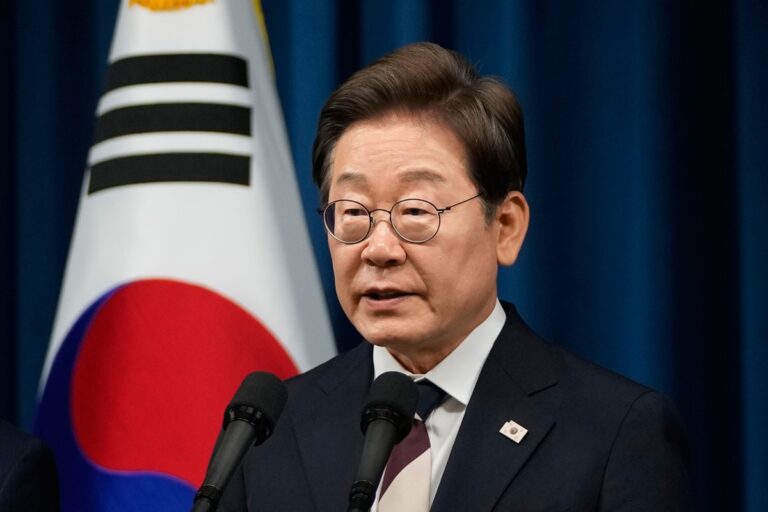 Coreia do Sul reage à prisão de 475 trabalhadores em fábrica nos EUA