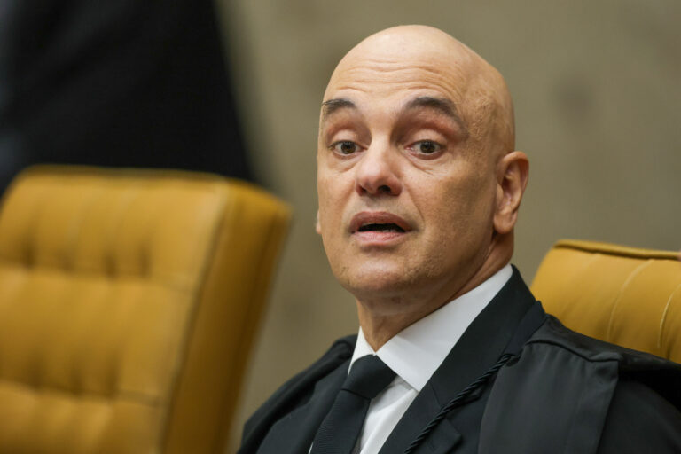 Perícia atesta fraude em relatório da PF contra empresários