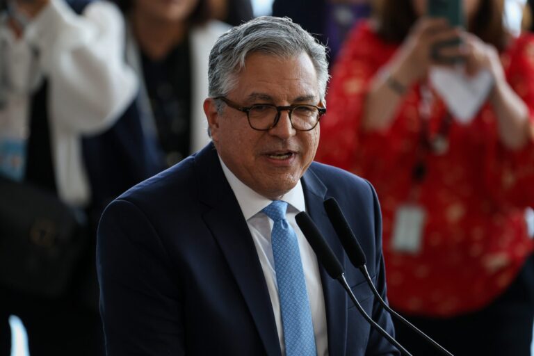 Padilha desiste de viagem à Assembleia-Geral da ONU