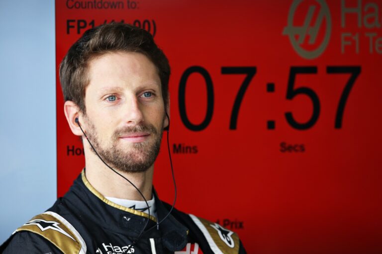 Grosjean retorna à Fórmula 1 cinco anos após escapar da morte