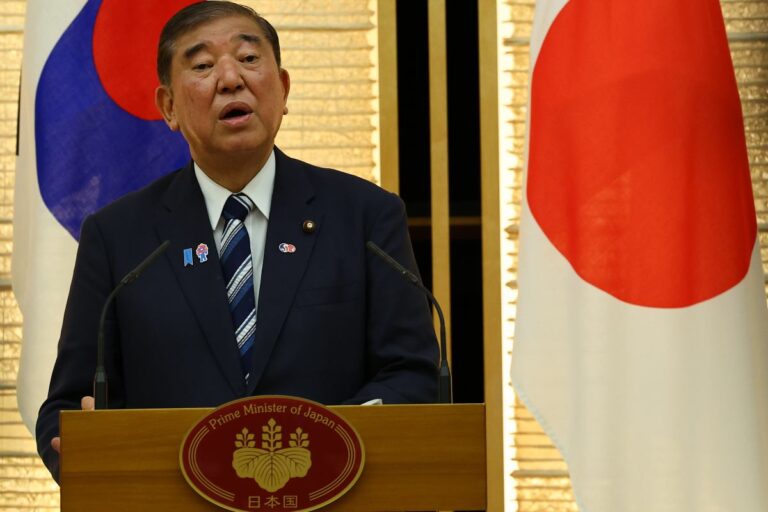 Premiê do Japão renuncia após derrota do governo no Parlamento