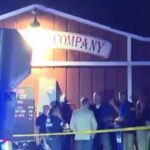 EUA: de barco, homem abre fogo contra bar na orla e mata 3 pessoas