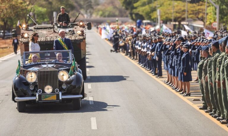 Vídeos ironizam o 7 de Setembro em Brasília