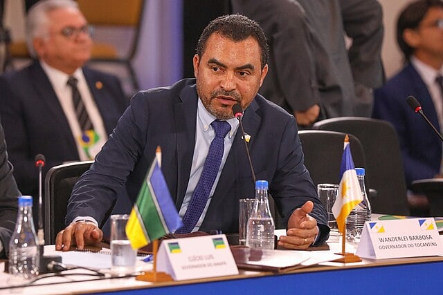 PF mira governador do Tocantins em operação no Estado