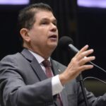Mauro Benevides Filho sofre AVC, mas fica estável