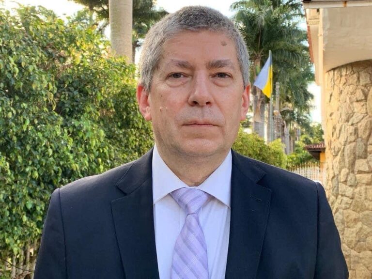 ex-embaixador do país no Brasi fala a Oeste