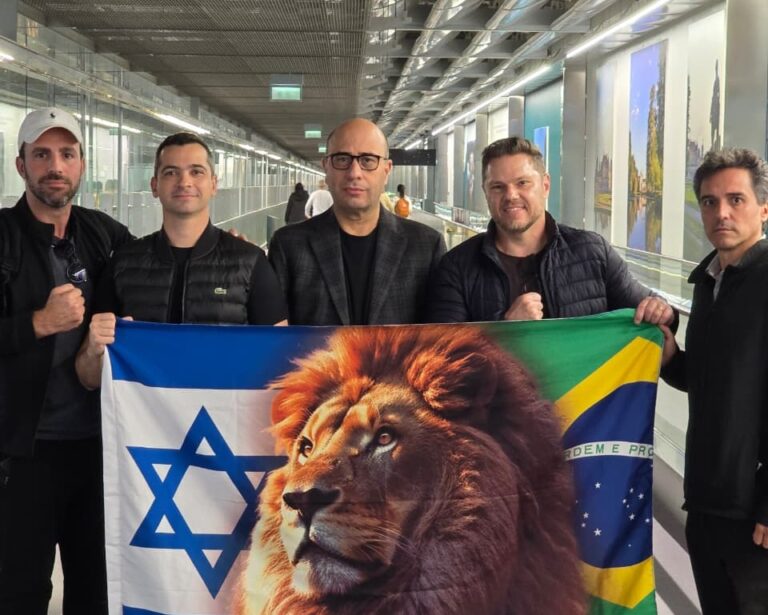 Deputados de SP chegam a Israel para missão bilateral