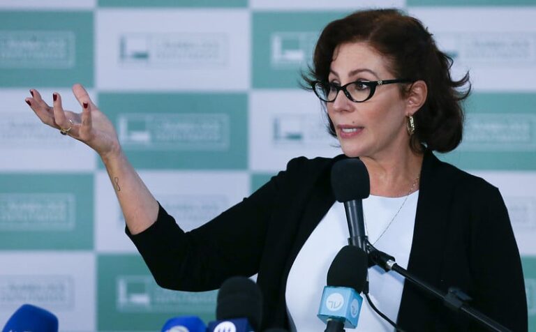 Valdemar diz que Zambelli ‘cavou uma sepultura’ ao ir para a Itália